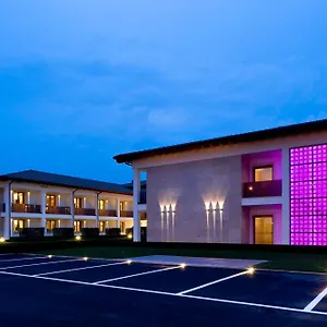 https://viola-mhotel.it-lombardy.com