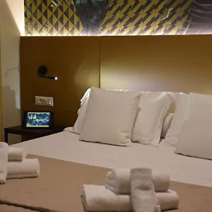 https://hotel-suez.hotelslidodijesolo.com
