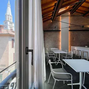 https://canalchiaro-13.emilia-romagnahotels.net