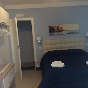 https://base-napoli.hotels-amalfi.com